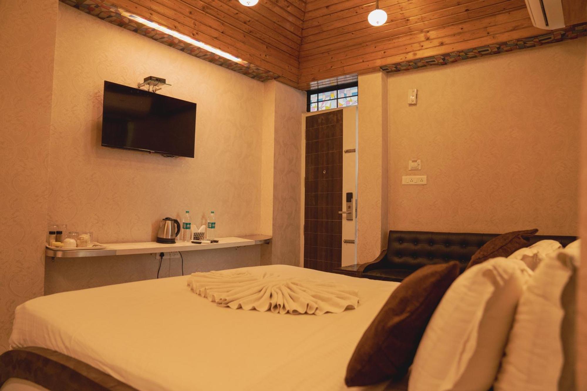Seasons Suites Jp Nagar Bangalore Room photo