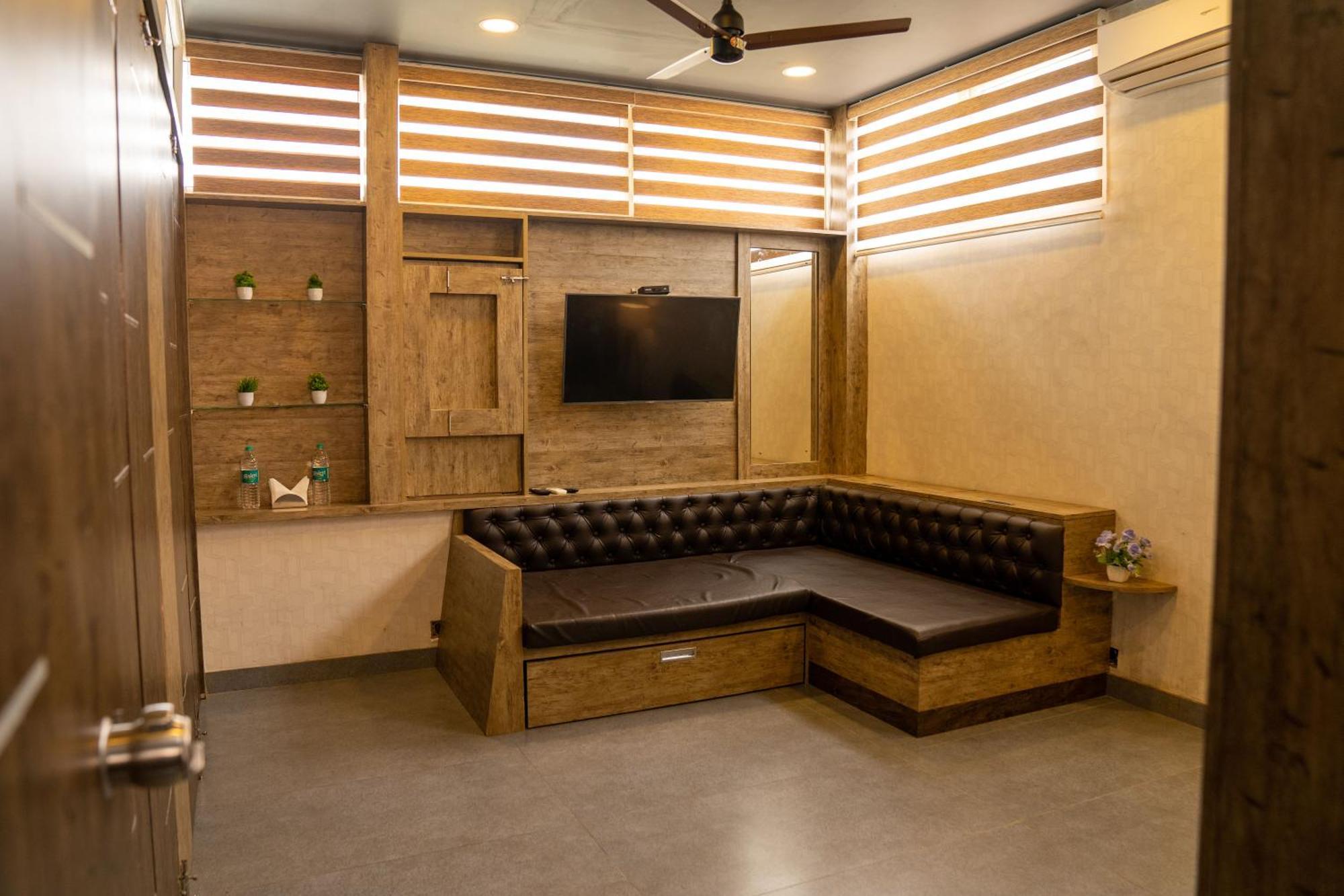 Seasons Suites Jp Nagar Bangalore Room photo